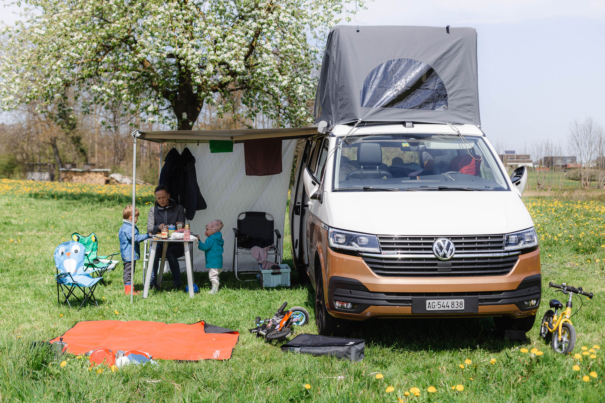 Spring camping with VW California with kids